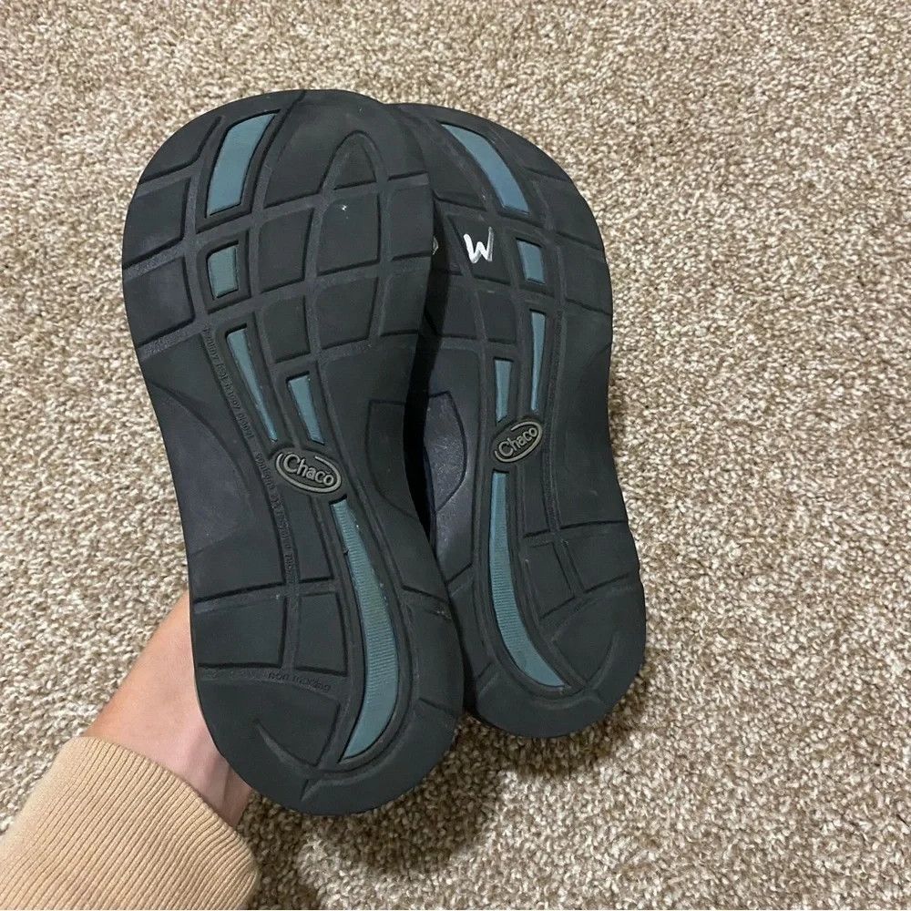 Chacos Women's Blue and Black Slide On Adventure Sandals size 6